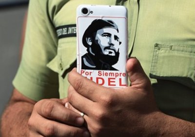 Кубада Фидель Кастро номини абадийлаштириш тақиқланди фото