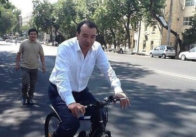 Озодбек Назарбеков Тошкент кўчаларини велосипедда сайр қилди фото