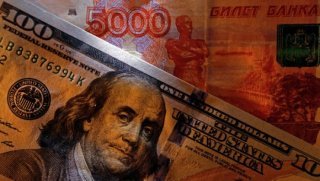 Россияда доллар курси 2015 йилда илк марта 72 рублдан ошди фото