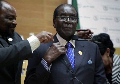Дунёдаги энг кекса давлат раҳбари саналадиган Зимбабве президентининг маоши 12 минг доллар экани маълум бўлди фото