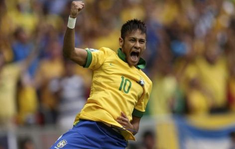 Neymar muxlislarni tabriklab, qo‘shiq kuyladi