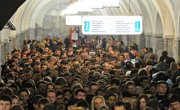Moskva metrosida metrodan chiqaverishda biletlarni tekshirish uchun turniketlar o‘rnatiladi