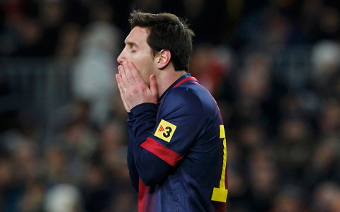 Song: «Messi inson emas, uni Ronaldu bilan taqqoslamanglar»