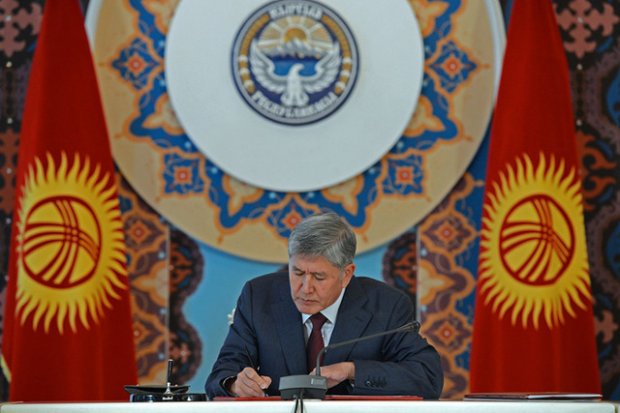 Shavkat Mirziyoyev Almazbek Atambaevni tug‘ilgan kuni bilan tabrikladi