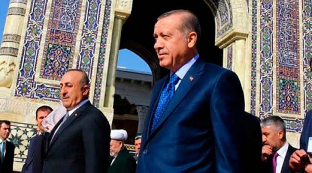 Туркия президенти жума намозини Имом Бухорий зиёратгоҳида адо этди