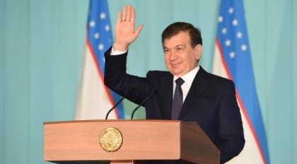 Prezident Shavkat Mirziyoyev yangi — 2017 yilga nom berdi