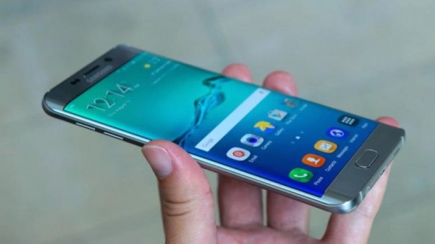 Samsung ахийри ўз смартфонлари портлаб кетиши сабабини топди