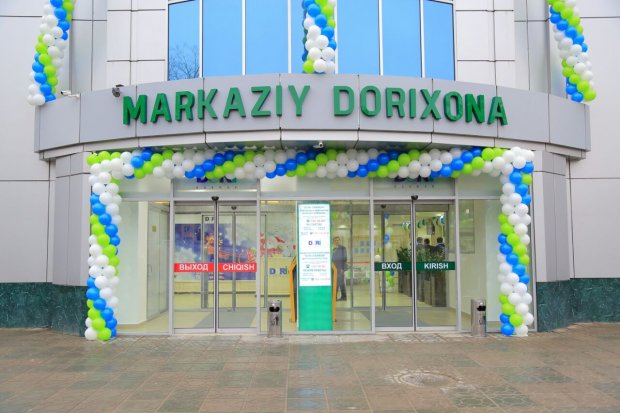O‘zbekistonda ilk bor supermarket shaklidagi dorixona ochildi (Foto)