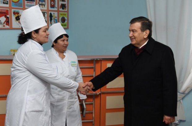 Shavkat Mirziyoyev: "375 ming bola va 80 mingga yaqin homilador ayol bepul vitamin va mineral komplekslari bilan ta’minlanadi"