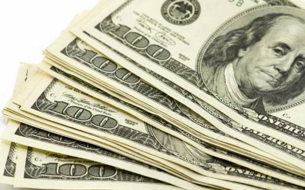 Toshkentda o‘g‘lini qamoqdan qutqarmoqchi bo‘lgan ayol 3000 dollarga chuv tushdi