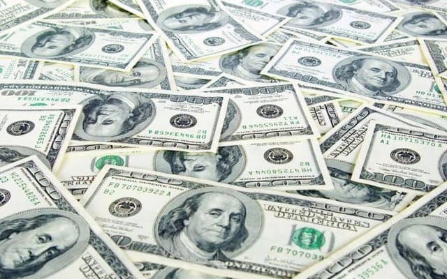O‘zbekistonda dollarning rasmiy kursi 6,02 so‘mga qimmatlashdi