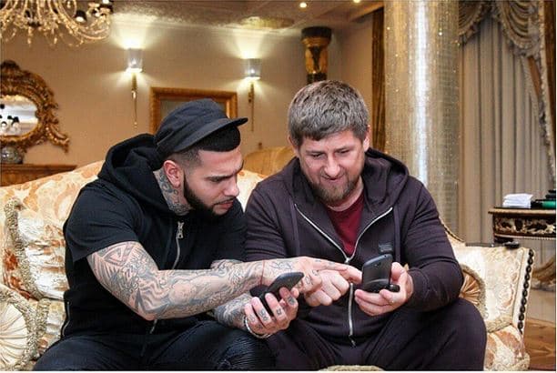 Ramzon Qodirov va Timati iPhone ishlatishdan voz kechishdi