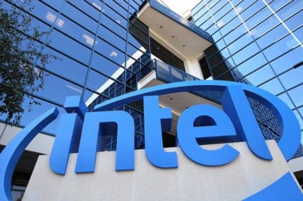 Intel даромадлари ахборот марказлари ҳисобига ошмоқда
