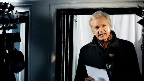 Julian Assanj yashayotgan Ekvador elchixonasini qo‘riqlash uchun London 14 mln dollar sarfladi