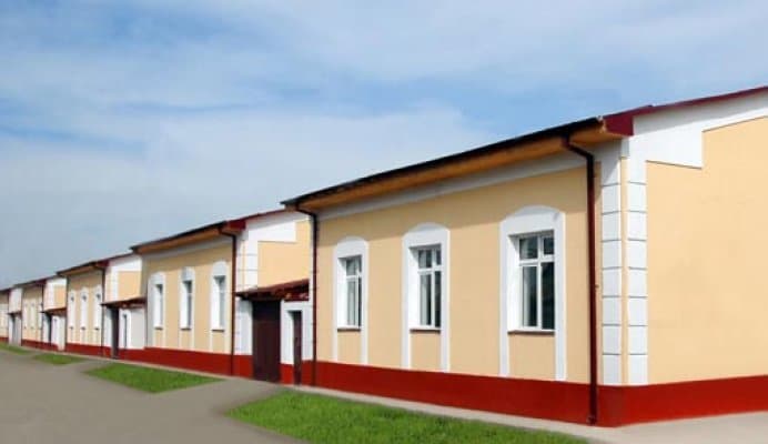 O‘zbekistonda mustaqillikning 24 yilligi munosabati bilan yosh oilalarga yangi uylar berildi