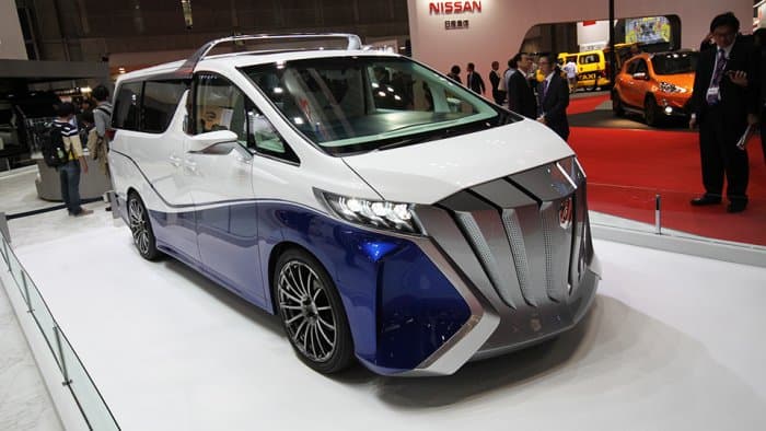 “Тойота” Alphard минивэнини кабриолетга айлантирди