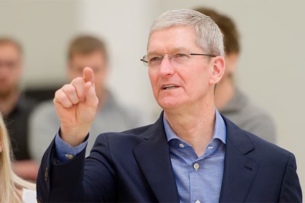 Apple rahbari shaxsiy kompyuterlarning davri tugaganligini e’lon qildi