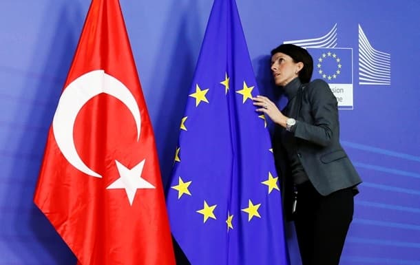 Rasmiy Anqara G‘arb Turkiyani "boy berishi" sababiga oydinlik kiritdi