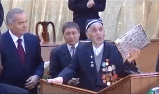Tarixning zarhal sahifasi: O‘zbekistonning Birinchi Prezidenti Islom Karimov o‘z ustozi bilan
