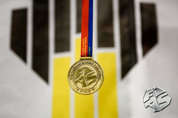 O‘zbekistonliklar sambo bo‘yicha o‘smirlar o‘rtasidagi JChda 16 medalni qo‘lga kiritdi