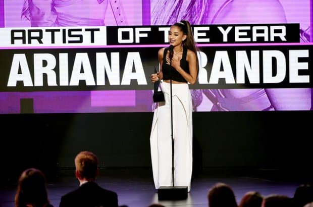 Ариана Гранде, Жастин Бибер, Дрейк, Бейонсе ва 2016 йилги American Music Awards’нинг бошқа ғолиблари