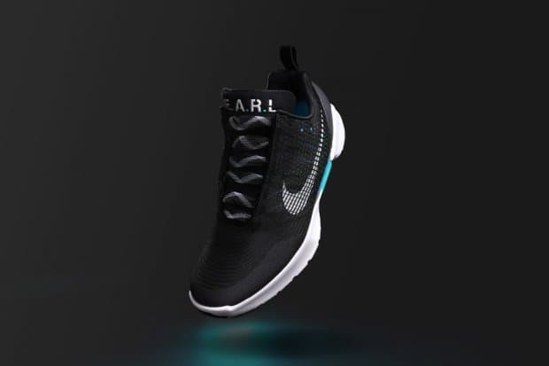 Ўзи боғичланувчи Nike кроссовкалари сотила бошланди