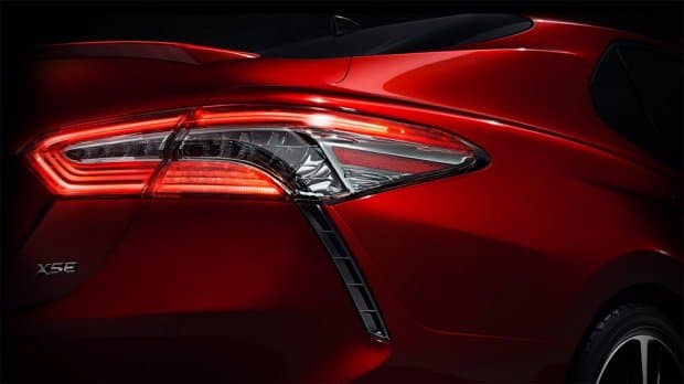 Янги Toyota Camry’нинг илк фотосурати пайдо бўлди