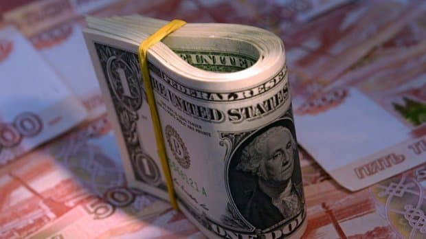 АҚШ долларининг нархи нега тушиб кетмоқда?