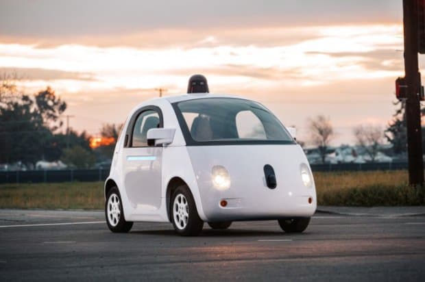 Google ҳайдовчисиз автомобиль ишлаб чиқариш лойиҳасини тўхтатди