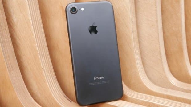 Yangi iPhone'larda simsiz quvvatlash funksiyasi paydo bo‘ladi