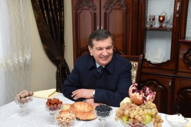 Mirziyoyev Sherobod tumanidagi zamonaviy uy-joy massivini borib ko‘rdi