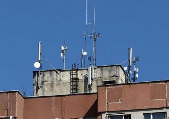 Мобиль алоқа антенналари ҳаёт учун зарарлими?