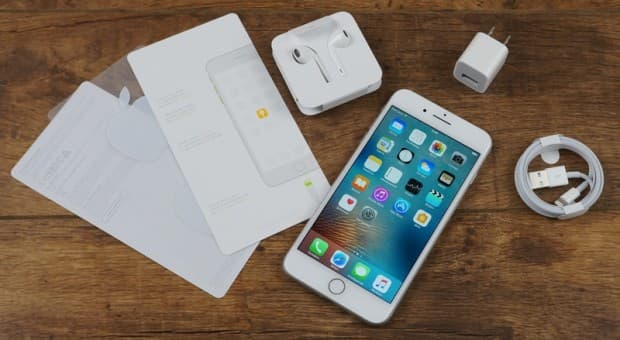 «Малика» савдо марказида iPhone нархлари (2017 йил 1 март)