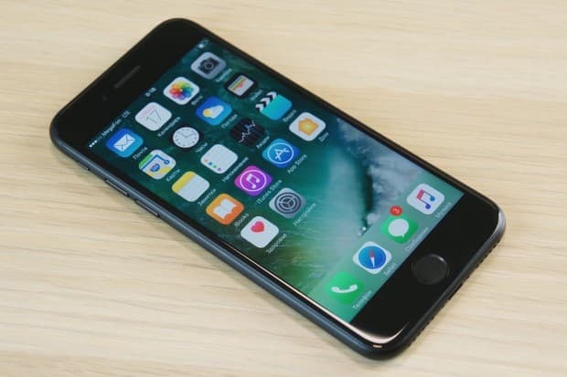 iPhone’larning «Malika» savdo markazidagi narxlari (2017 yil 27 mart)