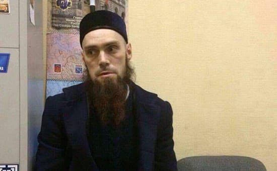 Петербург метросидаги портлашни содир этишда гумонланувчи деб аталган эркак полицияга келди