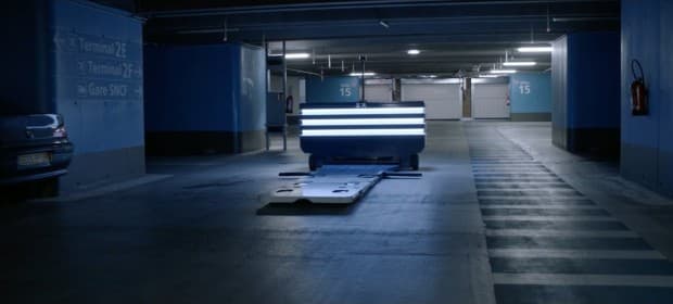 Parij aeroportida avtoparkovkachi robot paydo bo‘ldi (video)