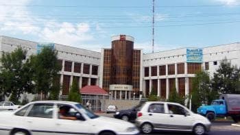 Сирдарёда милиция офицери 50 литр бензин ва 12 минг сўм пора талаб қилди