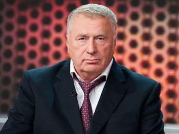 Владимир Жириновскийга Туркманистоннинг «Фахрий оқсоқол» унвони берилди