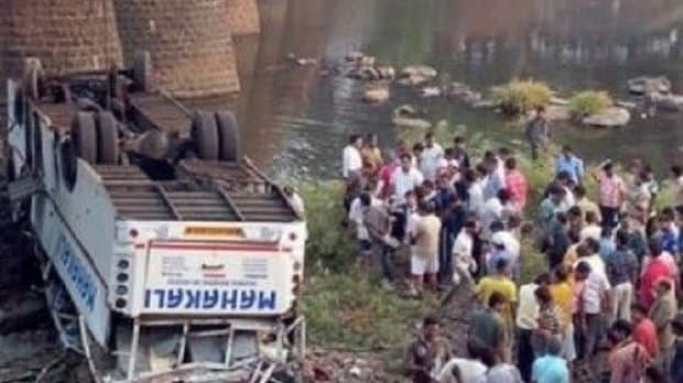 Hindistonda avtobus halokatga uchradi