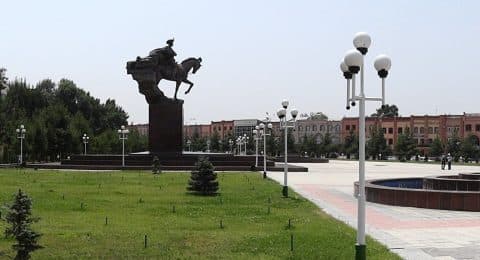 Шавкат Мирзиёев Андижон вилоятига келди