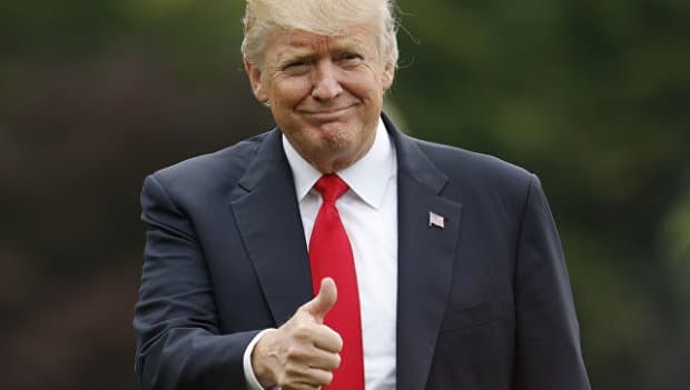 Дональд Трамп Ўзбекистон халқини Рамазон Ҳайити билан табриклади