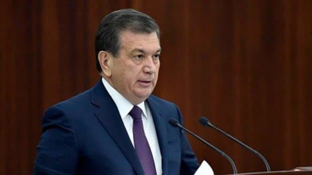 Шавкат Мирзиёев экспорт соҳасидаги камчиликлар учун қатор раҳбарларни огоҳлантирди