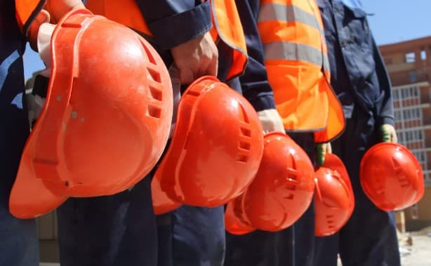 Rossiyada «qora ro‘yxat»ga tushgan 400 ming o‘zbekistonlikni ro‘yxatdan o‘chirish ustida ish olib borilmoqda
