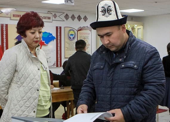 Қирғизистонда сайлов якунланди: Дастлабки натижалар маълум