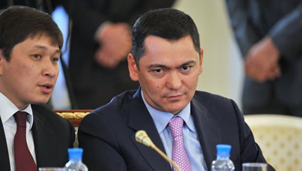 Қирғиз сиёсатчиси Омурбек Бабанов депутатлик мандатидан маҳрум этилди