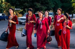 Turkmaniston pul topish maqsadida mamlakatdan tashqariga chiqib ketgan fuqarolarini qaytarmoqda