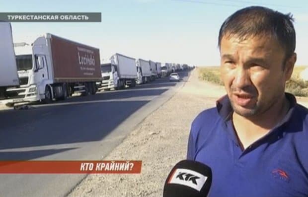 Oʻzbek-Qozoq chegarasida 6 kilometrlik yuk mashinalari navbati paydo boʻldi (video)