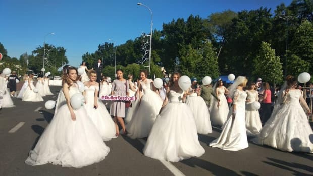 Тошкент  шаҳрида келинлар сайли бўлиб ўтмоқда (фото)