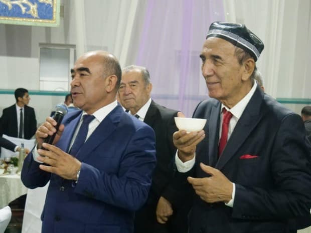 Zoyir Mirzayev va Sherali Jo‘rayev vohalik mehnatkashlar bilan tantana qildi (foto, video)