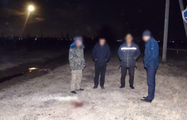 Yuqorichirchiqda 23 yoshli yigit o‘z hamkasbini pichoqladi
